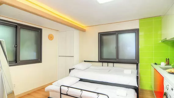 Hostel KW Sinsa | Gyeonggi - Seul (ve civarı) - Seul