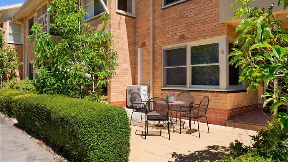 Lake Wendouree Apartments on Grove St | Victoria - Ballarat - Lake Wendouree