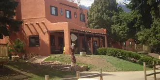 El Colorado Lodge