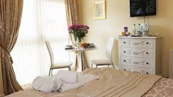 Beachside Suites | Somerset - Minehead