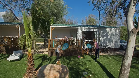 Camping Ampolla Playa | Katalonya - Baix Ebre - L'Ampolla