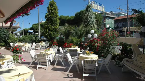 Hotel Adele | Rimini (vilayet) - Bellaria-Igea Marina - Cagnona