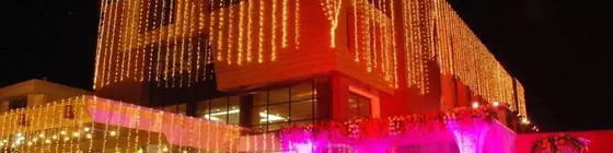 Hotel Softel Plaza | Uttarkand - Dehra Dun Bölgesi - Dehradun