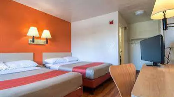 Motel 6 Stanton | Kaliforniya - Orange County - Stanton