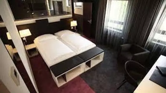 Hotel Bliss | Hessen - Frankfurt (ve civarı) - Frankfurt