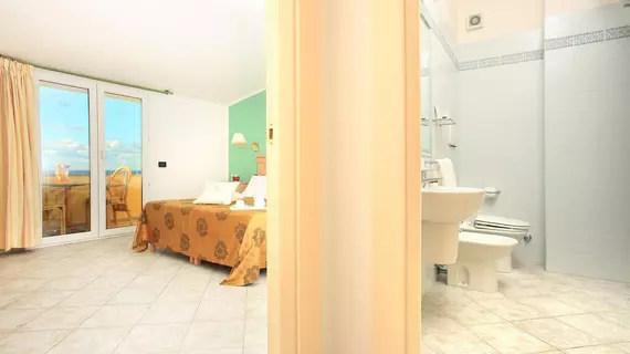 Nantis Hotel | Sardinya - Sassari - Castelsardo