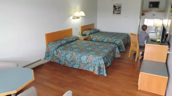 Motel Leo | New Brunswick - Edmundston - Grand Falls (ve civarı) - St. Andre