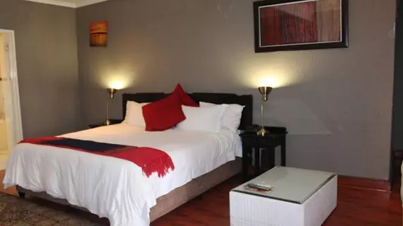 Flamboyant Guest Lodge | Gauteng - City of Tshwane - Johannesburg (ve civarı) - Sandton