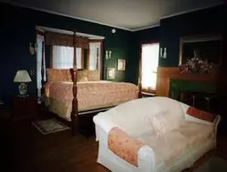 Black Swan Inn | New Hampshire - Laconia (ve civarı) - Tilton