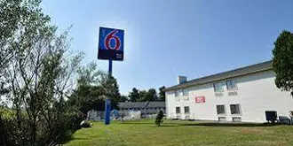 Motel 6 Nashua