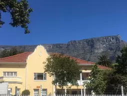 Mountain Manor Guest House & Self Catering | West Coast DC - Drakenstein - Cape Town (ve civarı) - Cape Town - City Bowl - Cape Town Şehir Merkezi