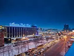 Marins Park Hotel | Sverdlovsk Federal Bölgesi - Yekaterinburg (ve civarı) - Yekaterinburg - Verkh-Isetskiy Rayon