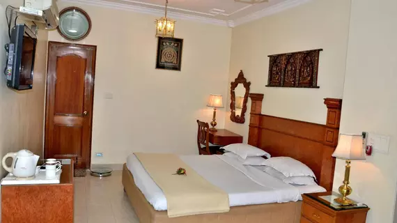 Bajaj Indian Home Stay | Batı Delhi - Ulusal Eyalet Başkenti Delhi - Delhi (ve civarı) - Yeni Delhi - Karol Bagh