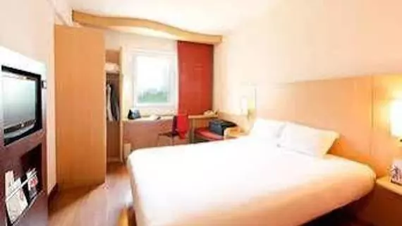 Ibis Ningbo Qianhu Plaza Hotel | Zhejiang - Ningbo - Yinzhou