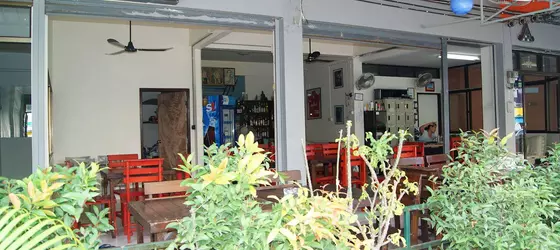 Pineapple Guesthouse | Phuket (ve civarı) - Thalang