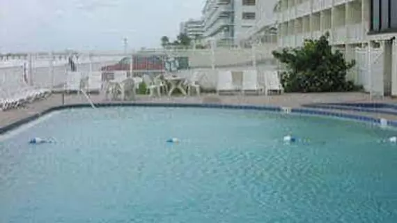 Pirates Cove Daytona Beach Resort | Florida - Daytona Beach (ve civarı) - Daytona Beach Shores