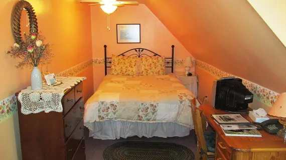 Cranmore Mountain Lodge Bed & Breakfast | New Hampshire - North Conway