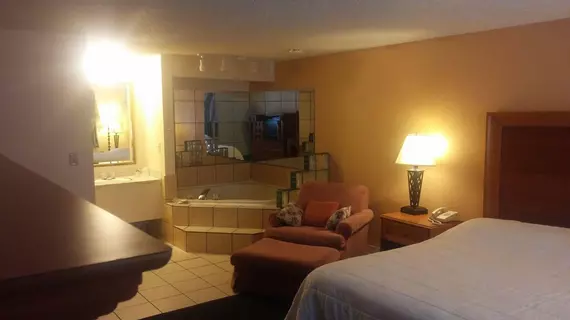 Grays Harbor Inn & Suites | Washington - Aberdeen (ve civarı) - Aberdeen