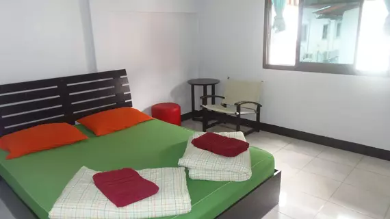 Ban Thai Guesthouse | Krabi İli - Ko Phi Phi