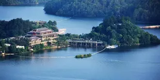 Warm Island Lake Resort Hangzhou