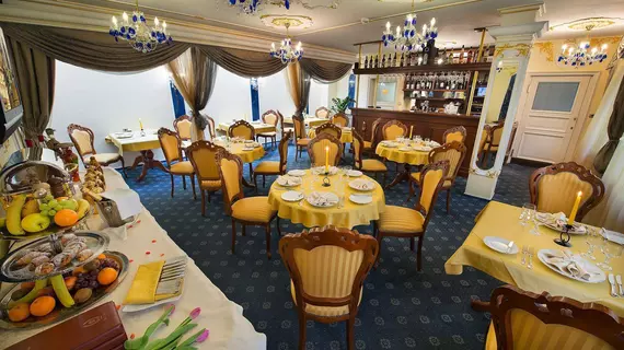 Hotel General | Prag - Městská čast Praha 5 (en büyük Prag ilçesi) - Anděl