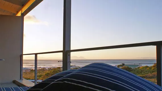 Moonstruck on Pringle Bay Guesthouse | Western Cape (il) - Overberg District Municipality - Overstrand - Stanford - Greater Hermanus