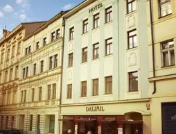 Hotel Dalimil | Prag - Městská čast Praha 3 (en büyük Prag ilçesi) - Zizkov