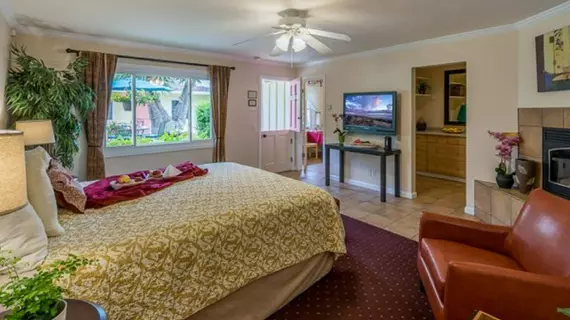 Beach House Inn | Kaliforniya - Santa Barbara (ve civarı) - Santa Barbara - Santa Barbara Plajı