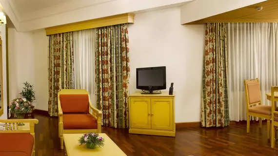 Hotel Abad Plaza | Kerala - Ernakulam Bölgesi - Koşin (ve civarı) - Koçi