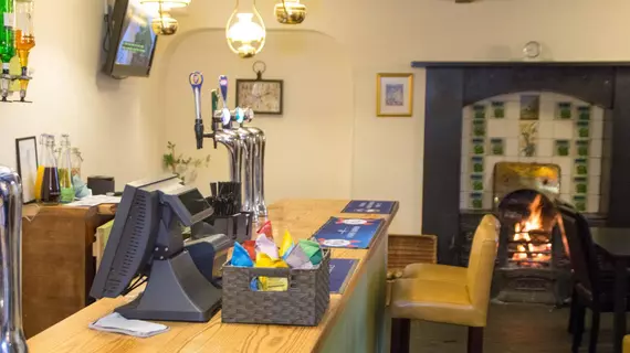 The Mulberry Inn | Galler - Denbighshire - Llangollen - Glyn Ceiriog