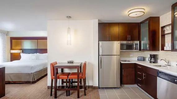 Residence Inn Austin Lake Austin/River Place | Teksas - Austin (ve civarı) - Austin