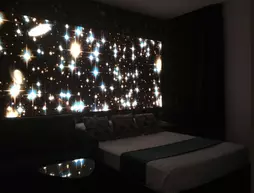 Hotel Indiana | Madrid Özerk Topluluğu - Madrid (ve civarı) - Pinto