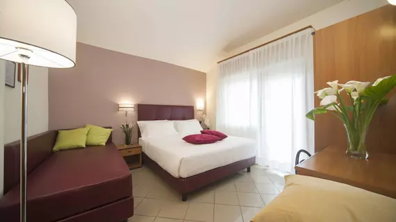 Hotel Ostuni | Emilia-Romagna - Rimini - Viserbella