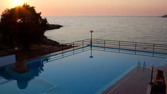 Lena Beach Hotel | Girit Adası - Hanya (bölge) - Hanya - Tersanas