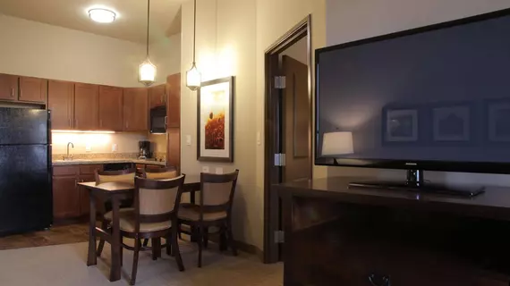 Teddy's Residential Suites | Kuzey Dakota - Watford City