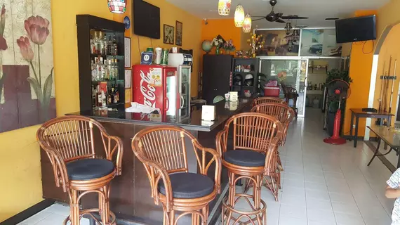 Pitstop Guesthouse | Phuket (ve civarı) - Karon - Kata Plajı