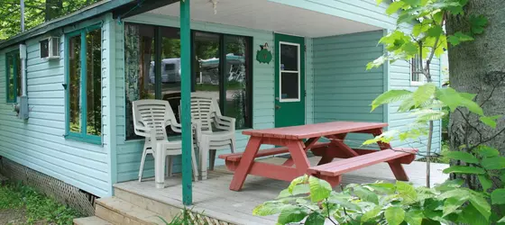 Camping Juneau-Chalets | Quebec - Quebec (ve civarı) - Saint-Augustin-de-Desmaures