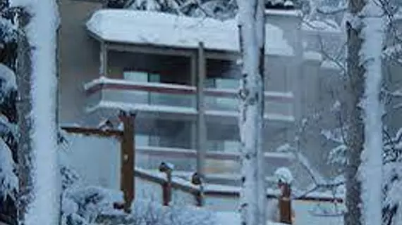 Tantalus Resort Lodge | Britanya Kolombiyası - Whistler - Whistler Village