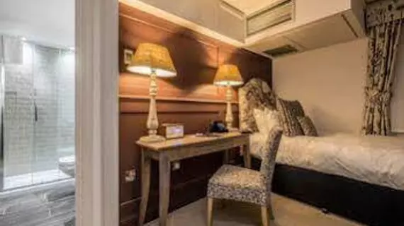 Coach & Horses Hotel | Londra (ve civarı) - Richmond - Mortlake