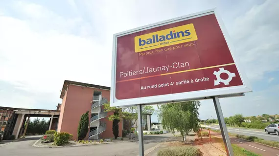 Balladins Poitiers Jaunay Clan | Nouvelle-Aquitaine - Vienne (bölge) - Jaunay-Marigny