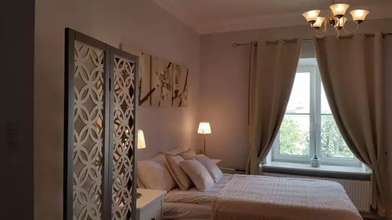 Old Town Art Apartment | Mazovya Voyvodalığı - Varşova (ve civarı) - Varşova Kent Merkezi - Srodmiescie