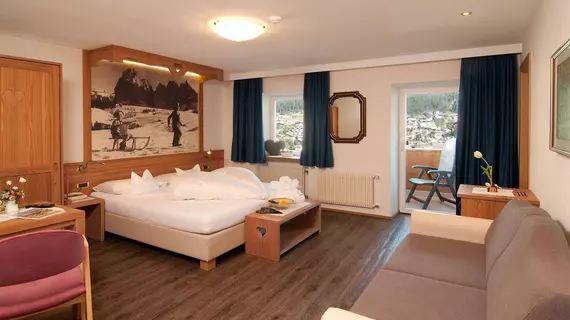 Alpenhotel Rainell | Trentino-Alto Adige - Güney Tirol (il) - Ortisei