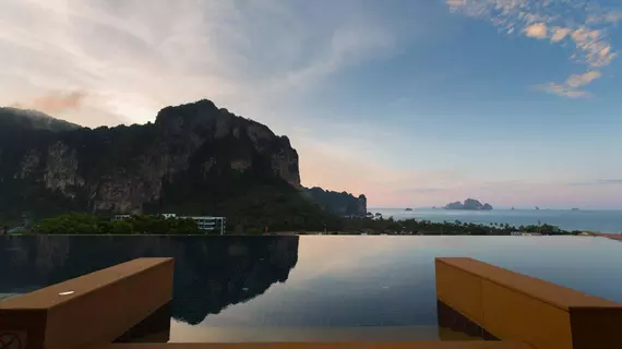 Aonang Cliff Beach Suites & Villas | Krabi İli - Krabi - Ao Nang