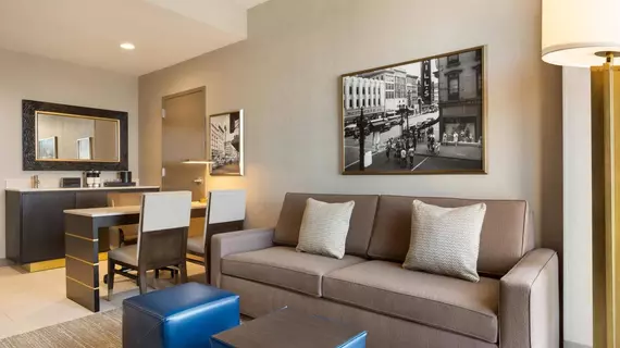 Embassy Suites by Hilton Syracuse Destiny USA | New York - Syracuse (ve civarı) - Syracuse