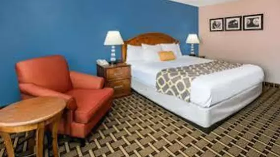 Baymont Inn and Suites Lawton | Oklahoma - Lawton