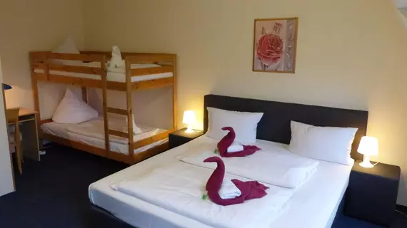 Hotel Comenius | Berlin (ve civarı) - Friedrichshain-Kreuzberg - Friedrichshain