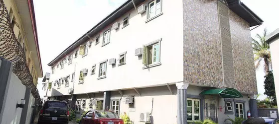 De Lawrence Court & Suites | Lagos (ve civarı) - Lagos - Onigbongbo - Ikeja