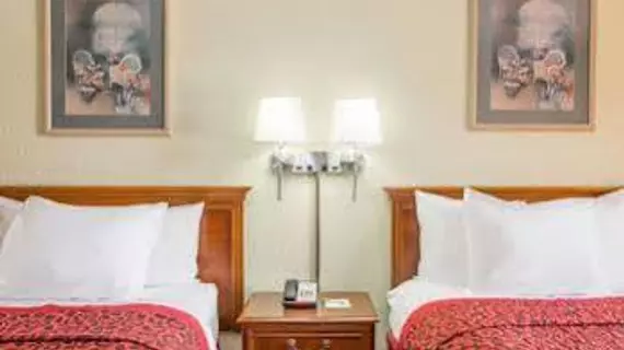 Days Inn Savannah Southside | Georgia - Savannah (ve civarı) - Savana - Midtown