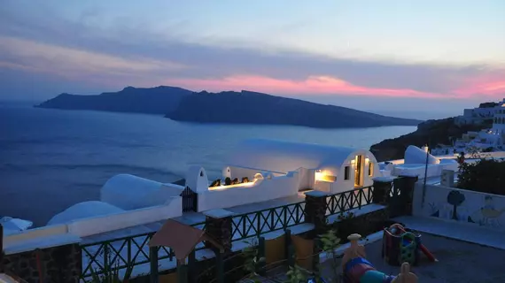 Stelios Rooms | Ege Adaları - Santorini