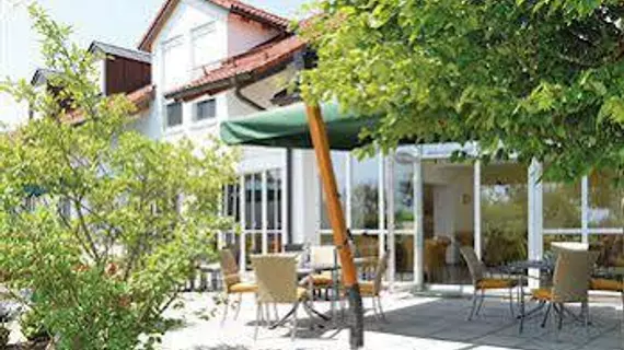 ARCUS Hotel garni | Bavyera - Vaterstetten - Weissenfeld